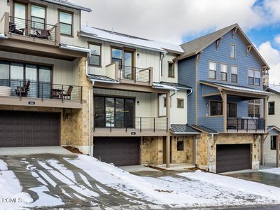 386 W Ascent Dr