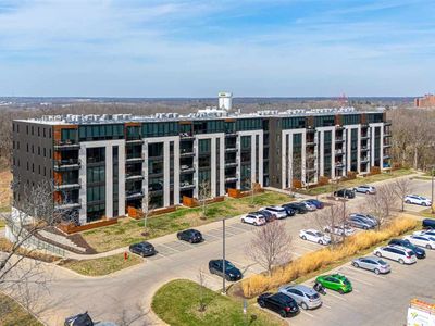 1 University Way #304