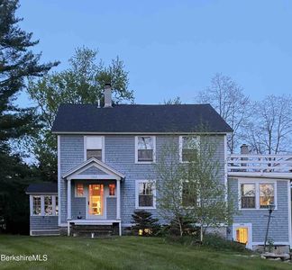 132 White Oaks Rd