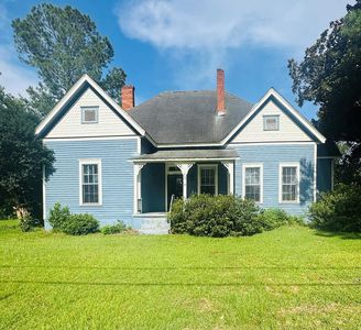 592 Pecan St SE