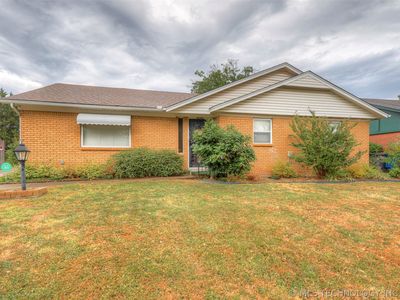2433 S 104th Ave E