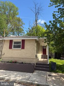 1412 Gibbons St