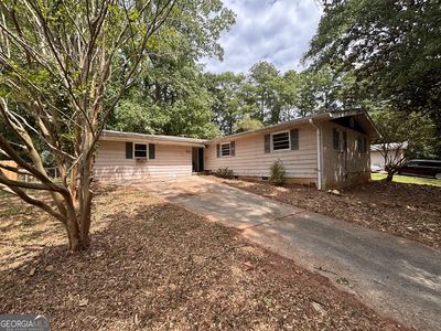 1845 Delphine Dr