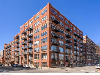 1500 W Monroe St Unit 215