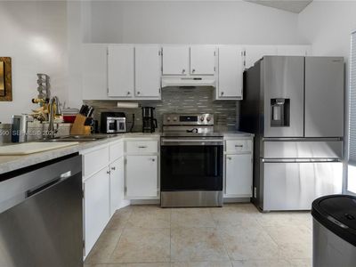 Property at 2720 S Oakland Forest Dr APT 1004, Oakland Park, FL