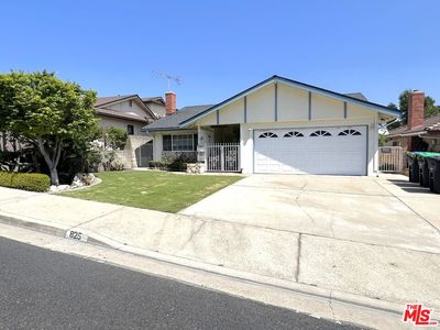 825 Browning Pl