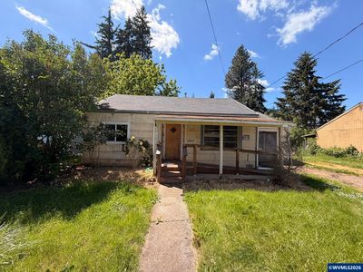3337 Maywood Dr SE