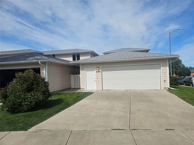 2700 Desert Dr