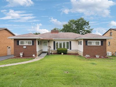 1313 Laurel Hill Dr
