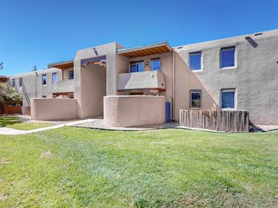 601 W San Mateo Rd APT 88