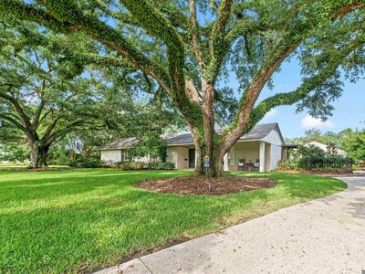 3044 McConnell Dr