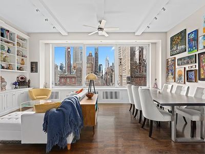 21 E 22nd St APT 10C