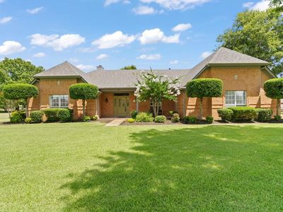 401 Victoria Ln
