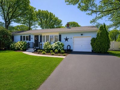 21 Holzman Dr