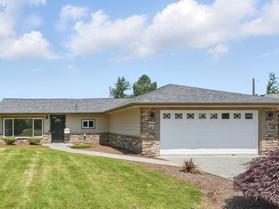 10709 SE Stephens St