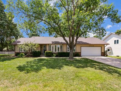 2432 N Rutland Ct