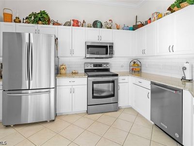 14591 Sherbrook Pl APT 201