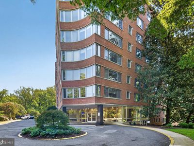 4200 Cathedral Ave NW APT 106