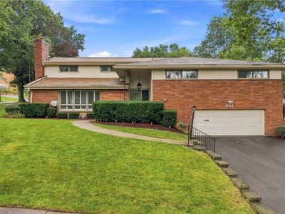 801 Linda Ln