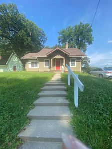 2320 SW 9th St