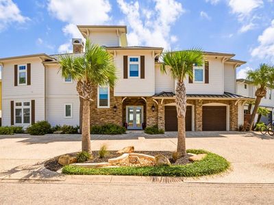 64 Blue Heron Dr