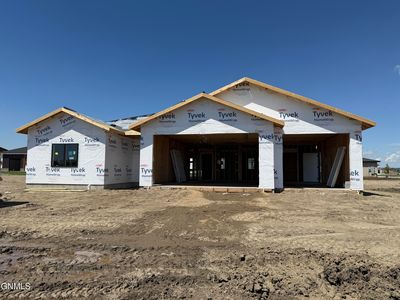 200 Paradise Dr