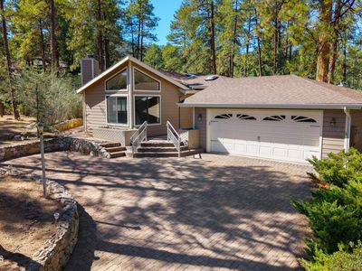 1106 Pine Country Ct