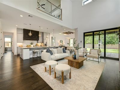 1504 Story St