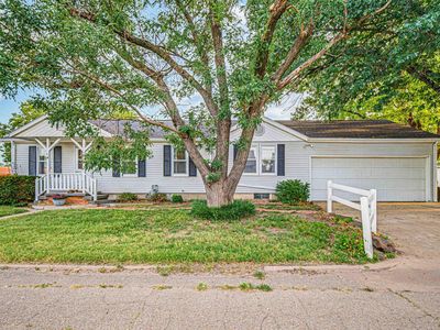 101 NE 16th St