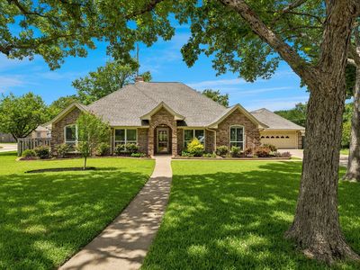 404 Moonlight Ln
