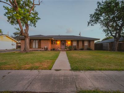 206 Driftwood Dr