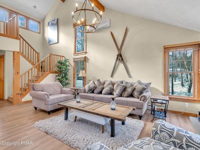 163 Pine Ct