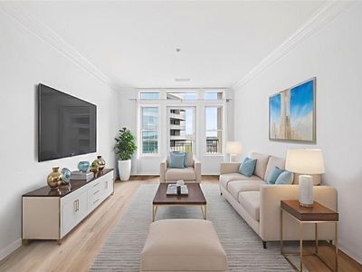 3334 Peachtree Rd NE APT 905