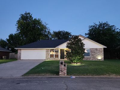 112 Wolf Ln