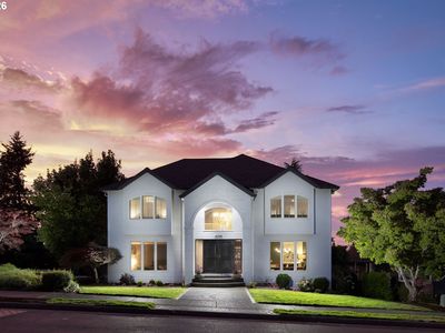 3709 Rosepark Dr
