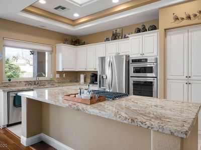 10640 Mission Lakes Ave