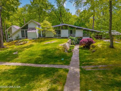 90 Taconic Rd