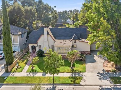 439 S Grand Oaks Ave