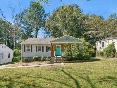 1367 Kenilworth Dr SW