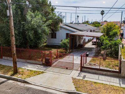 16711 Estrella Ave
