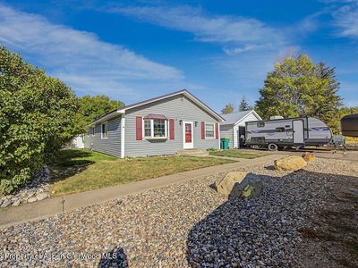 139 S 4th St