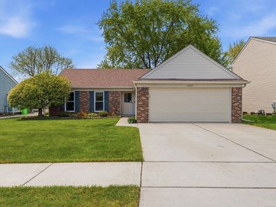 Property at 45471 Ronnen Dr, Macomb, MI