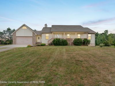 2327 Vandekarr Rd