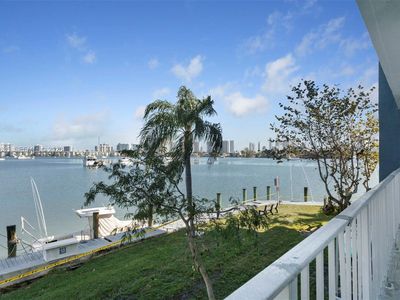 16558 NE 26th Ave APT 2G