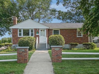 Property at 111 Crestfield Dr, Brockton, MA