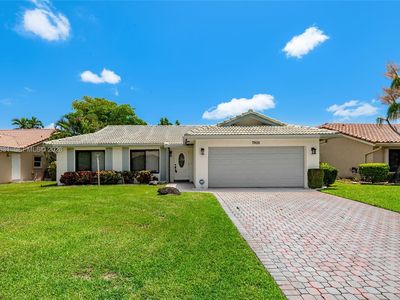7905 Cloverfield Cir