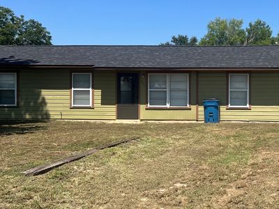 1713 S Pecan