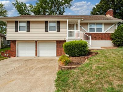 2404 Viking Dr
