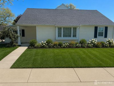 73 N Rossmoor Dr #A