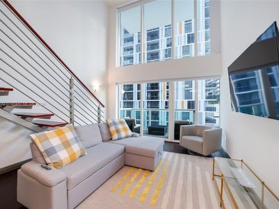 41 SE 5th St APT 712